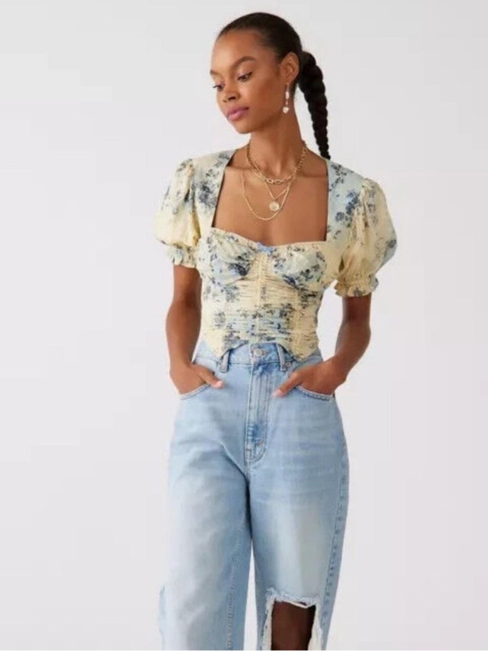 NWT Urban Outfitters Kyra Smocked Sweetheart Neck Crop Milkmaid Top Size M